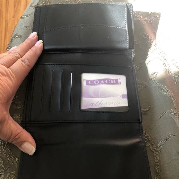 Wallet - Picture 2 of 6